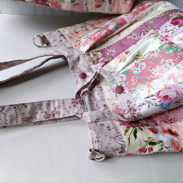 薔薇のトートバッグ(A4サイズ)★ピンク･パープル系パッチワークバッグ★ミニポーチ付【Creema限定】 15枚目の画像