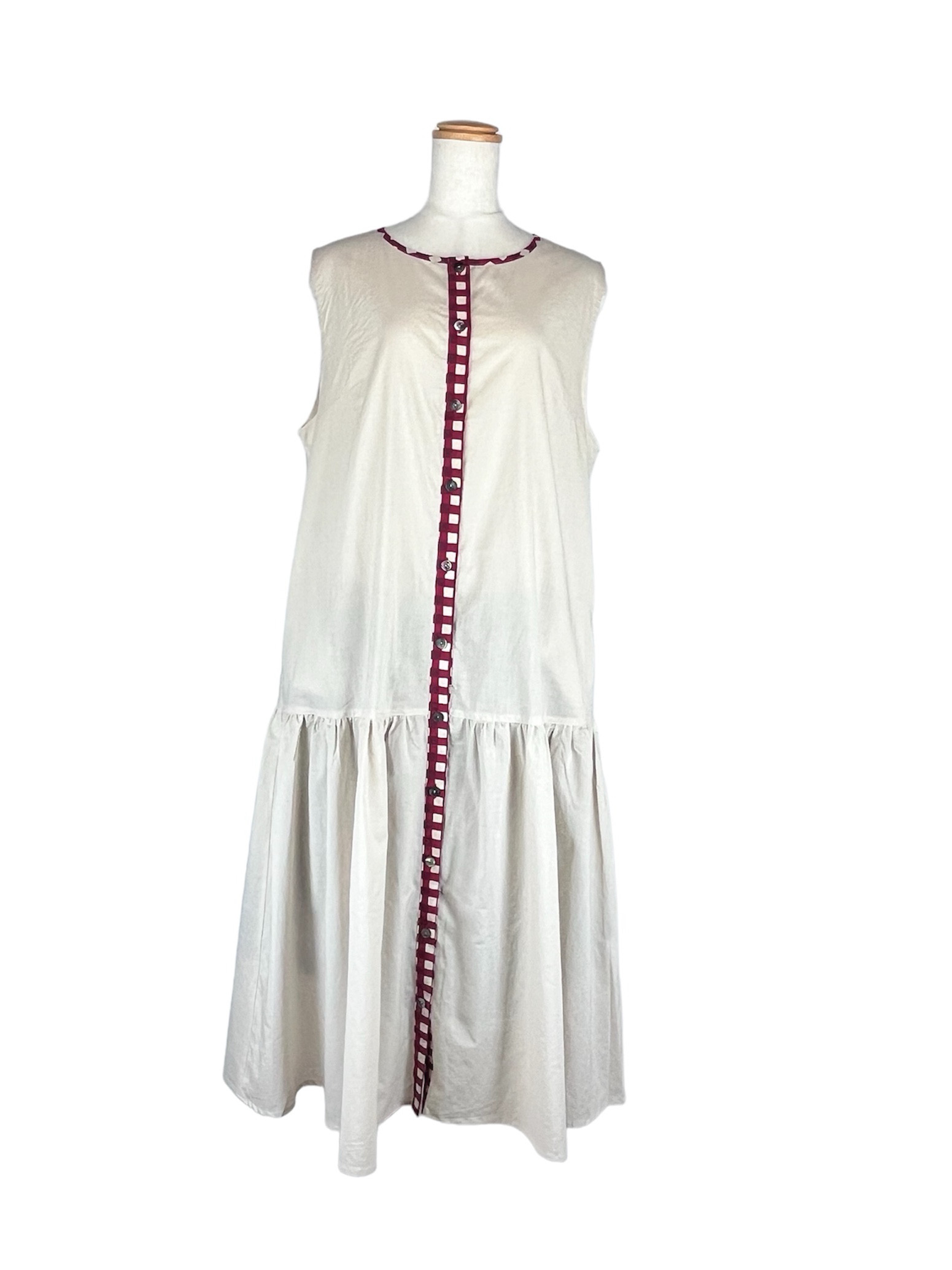 ロングワンピース　オフホワイト