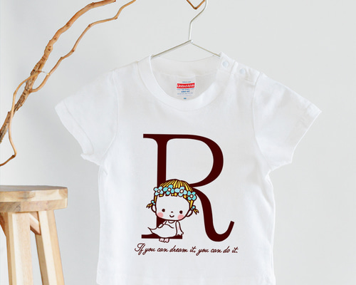 familiar アルファベット刺繍 Tシャツ 90 80〜100） イニシャル・アルファベット刺繍Tシャツ | 名入れ刺繍