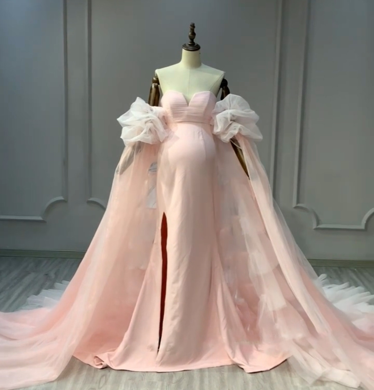 美品　胸フリル　可愛いピンク　サテン　マタニティー　妊娠　衣装　サイズオーダー可能　ふわふわチュール二の腕カバー編み上げ