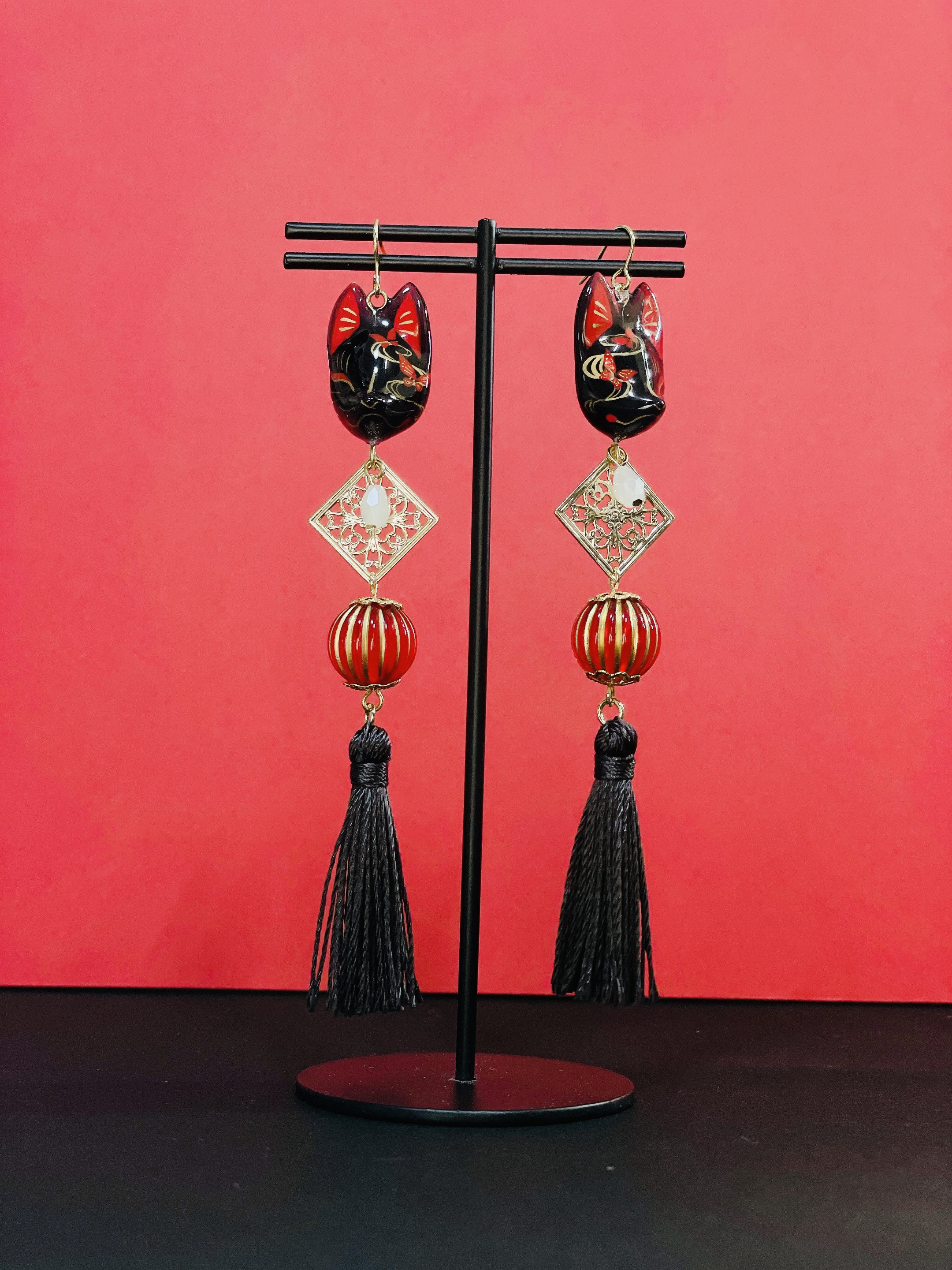 青　赤　ピアス　イヤリング　ネイティブ　チロリアンテープ　リボン　アジアン