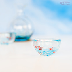 青と白の波模様 お猪口6cm5.5cm 青と白の波模様 お猪口6cm5.5cm 盃・酒器 徳利 ぐい吞