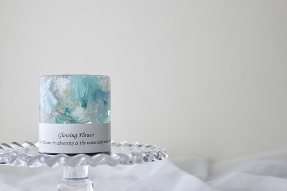 【完成品】光るハーバリウム　Glowing Flower　水色　ライトブルー 6枚目の画像