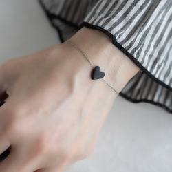 【 ステンレス 】ワンタッチブレスレット / 小さなハート / ブラック 11枚目の画像