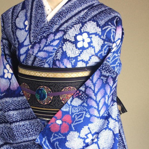 有松鳴海絞り　高級浴衣　伝統工芸　菖蒲　杜若　✨仕付け糸付き✨未使用✨ つゆくさ2025絞り浴衣 新作有松絞り浴衣 モデル撮影 #有松絞り