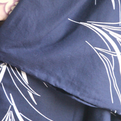 手染め型染　型染浴衣　【濃紺】　可憐な小花柄がクラシカルな雰囲気　裄65ｃｍ　袖長め　木綿 12枚目の画像