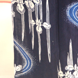 手染め藍染　型染浴衣　【濃紺青】　流水に菖蒲のぼかしが幻想的な雰囲気　トールサイズ袖長め　裄66ｃｍ　総手縫い木綿 11枚目の画像