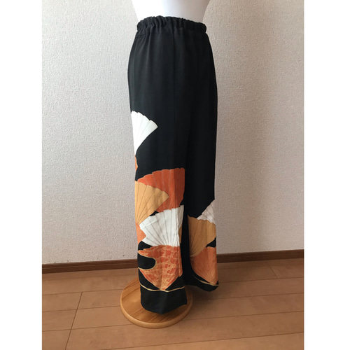 116 ☆黒留袖☆着物リメイク☆ベスト＆ワイドパンツ☆M☆一点物