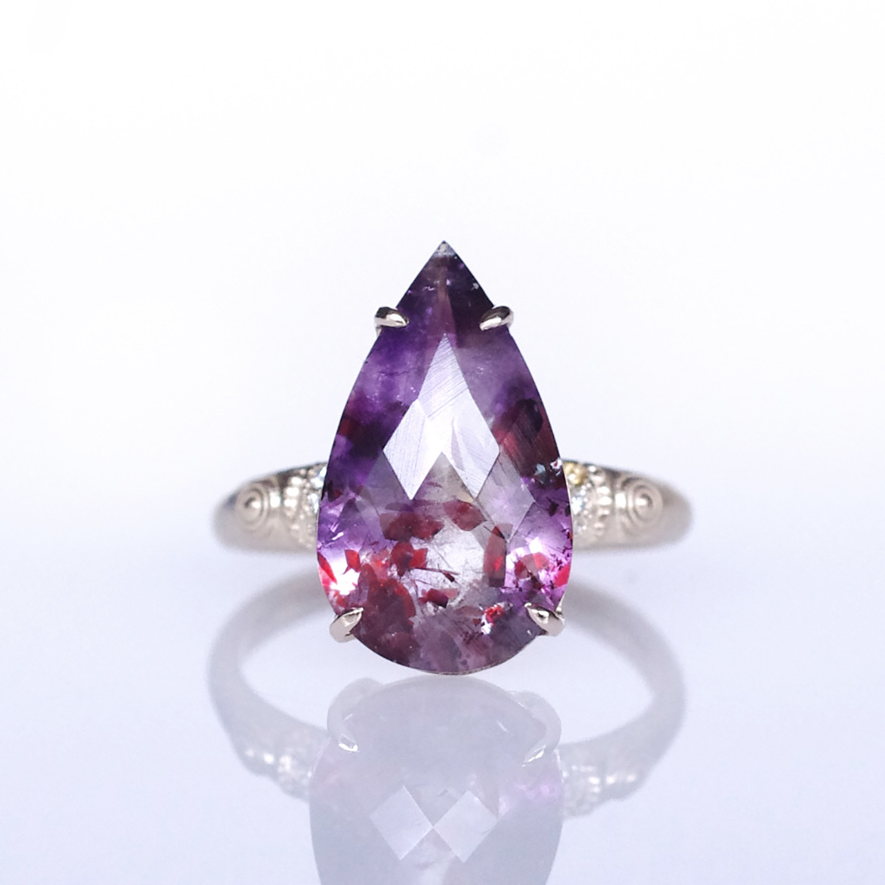 アメジストエレスチャル＆ダイヤK10リング FATA(ファタ）[F017]