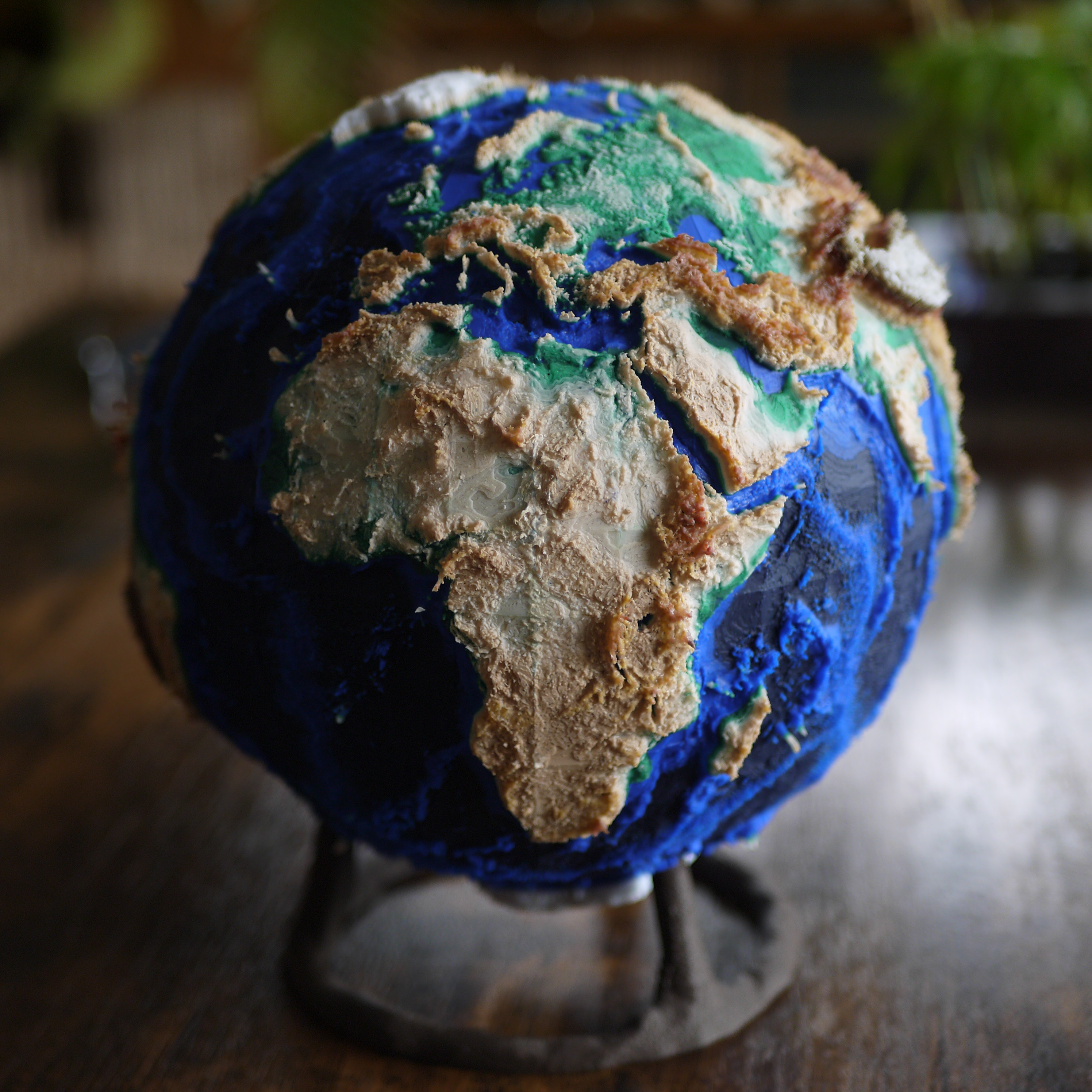 3Dレリーフグローブ：オーセンティック・マット - 地球の真の姿を宿す、究極のレリーフ