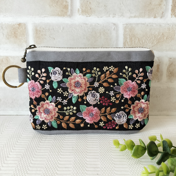 インド刺繍リボン　ミニポーチ　ハンドメイド一覧 10cm】《インド刺繍リボン》小さな彩りポーチ［黎明の金糸