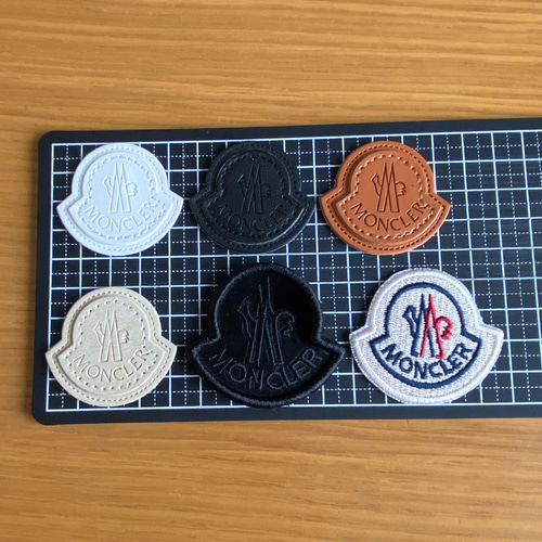 XmasSALE❤定価40,000円　新品Monclerロゴワッペン無地ウール MONCLER - モンクレールワッペンの通販 by mem｜モンクレールならラクマ