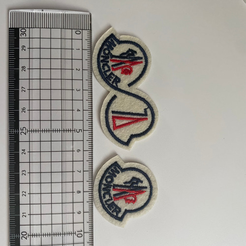 【モンクレール】刺繍ワッペンのみ リペア用　2枚 モンクレール ワッペン MONCLER ロゴ刺繍ワッペン リペア用 アイロン