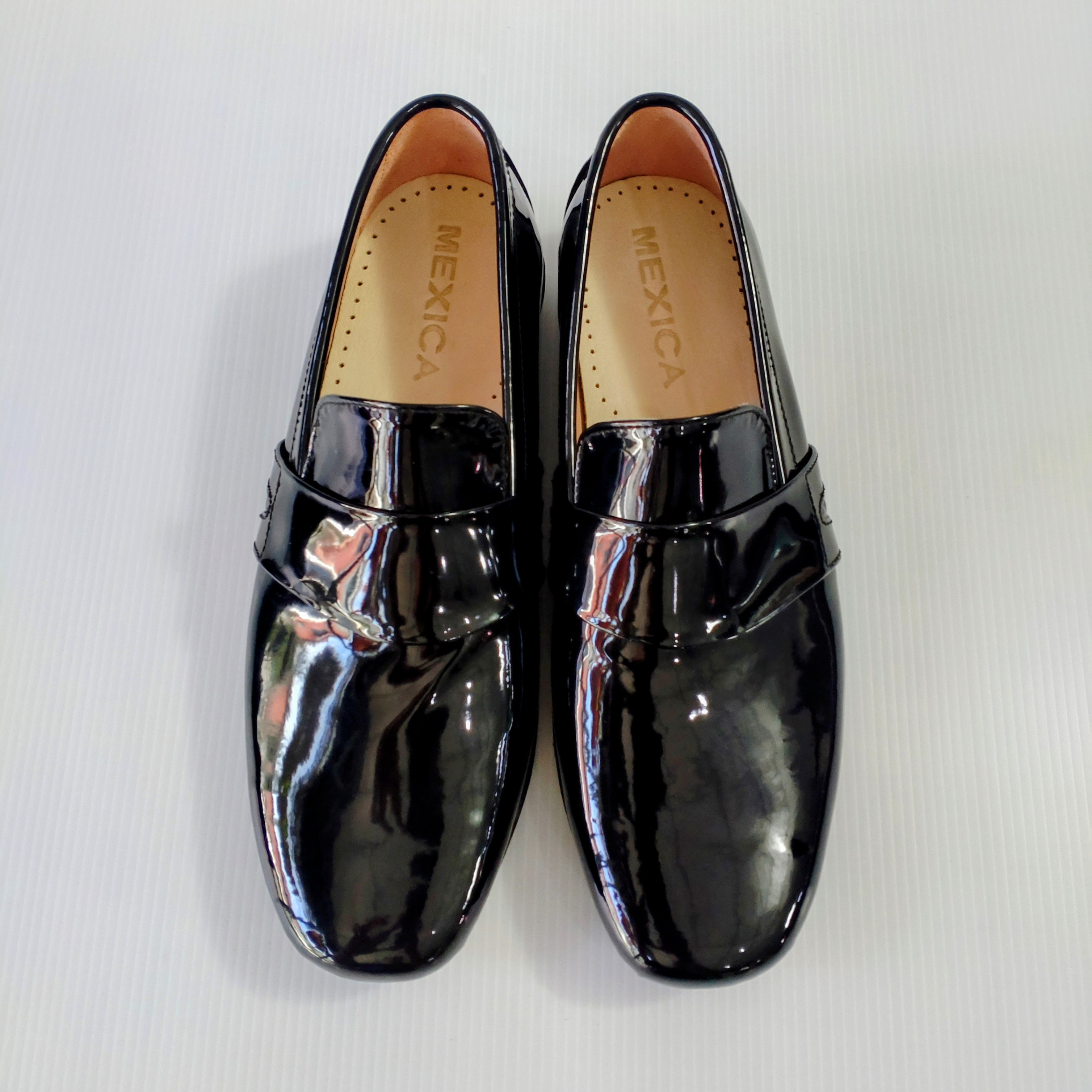 [ラグジュアリーレザー] [エナメル] 男女兼用 ドライブソール採用 無料サイズ調整 熟練職人が選んだ上級革仕様