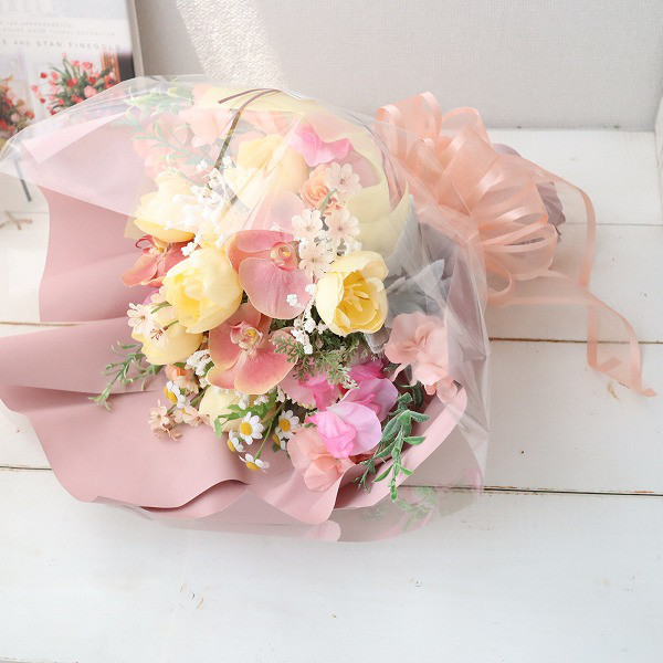 *受注制作*　想いを込めて贈る花束　チューリップ　スイートピー　胡蝶蘭　造花　送別　お祝い　584