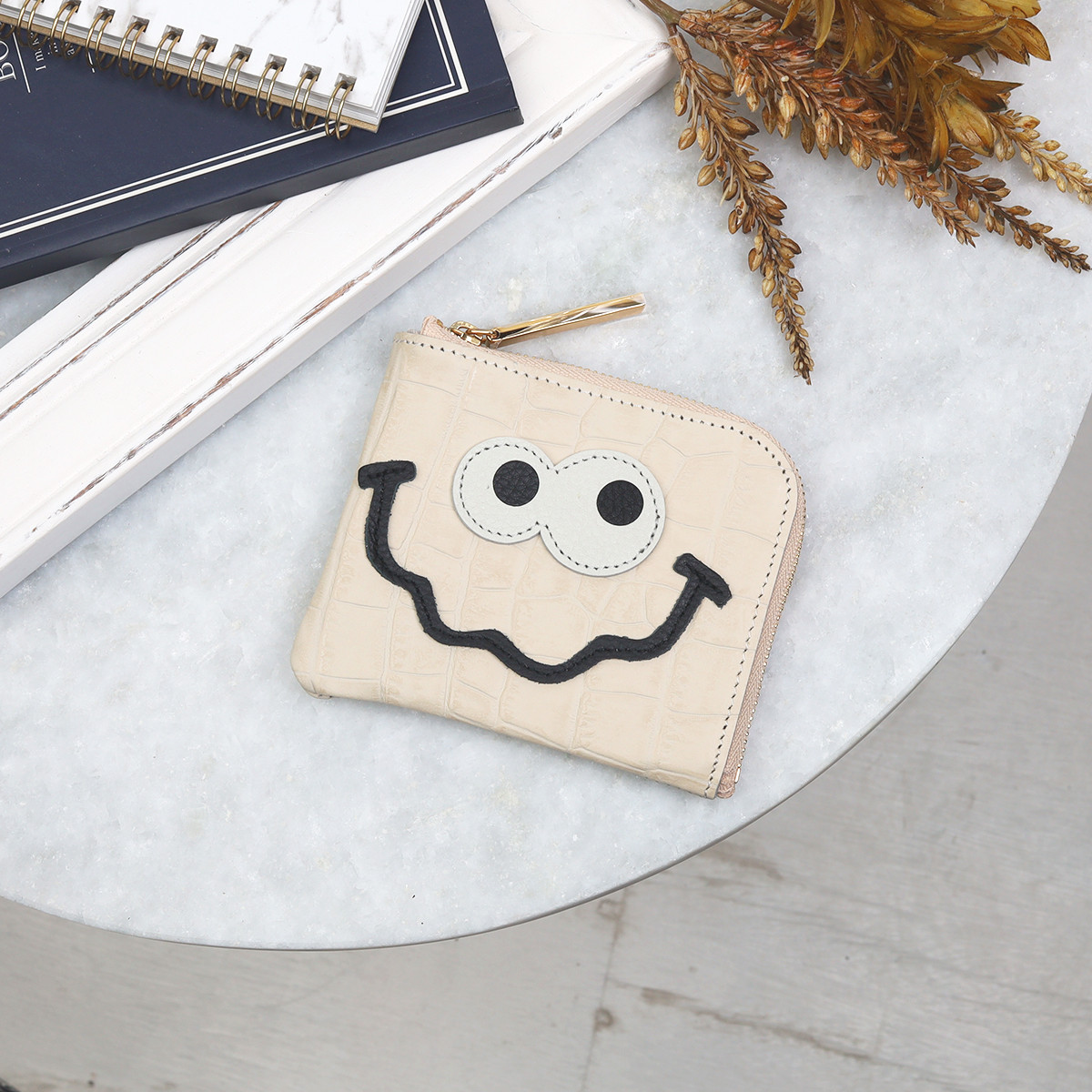 【クロコ型アイボリー/キョロメmini】クロコダイル型押レザー思わず誰かに見せたくなるモンスターコンパクトミニL字財布 6,240円