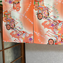 横〜138-丈〜127リメイク暖簾、着物、お部屋のオシャレ創り！ 横~77–丈~94-着物リメイク暖簾ーのれん、花柄、ベージュ色