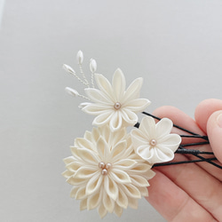 白無垢の花嫁さまへ】本格的な 正絹 つまみ細工 髪飾り 和装 色