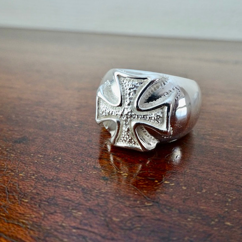 仁尾彫金『ギャラクシーアイアンクロス甲丸リング』ハンドメイド394