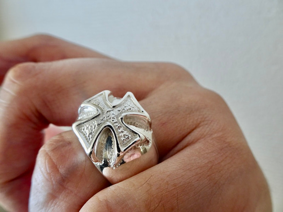 仁尾彫金『ギャラクシーアイアンクロス甲丸リング』ハンドメイド394