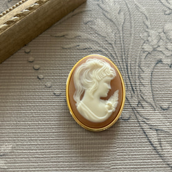 淑女のカメオブローチ(ヴィンツェンツォ・ヴォルペ作) 西ドイツ Vintage カメオブローチ アクセサリー ピンク 女性の横顔