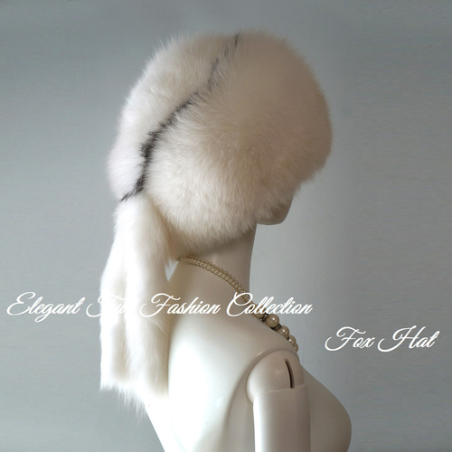 パリジェンヌのような優雅な帽子リアルフォックスファーハット白×黒新品本物毛皮帽子 冬の街を彩る☆パリジェンヌのような優雅な帽子 フォックスファー毛皮