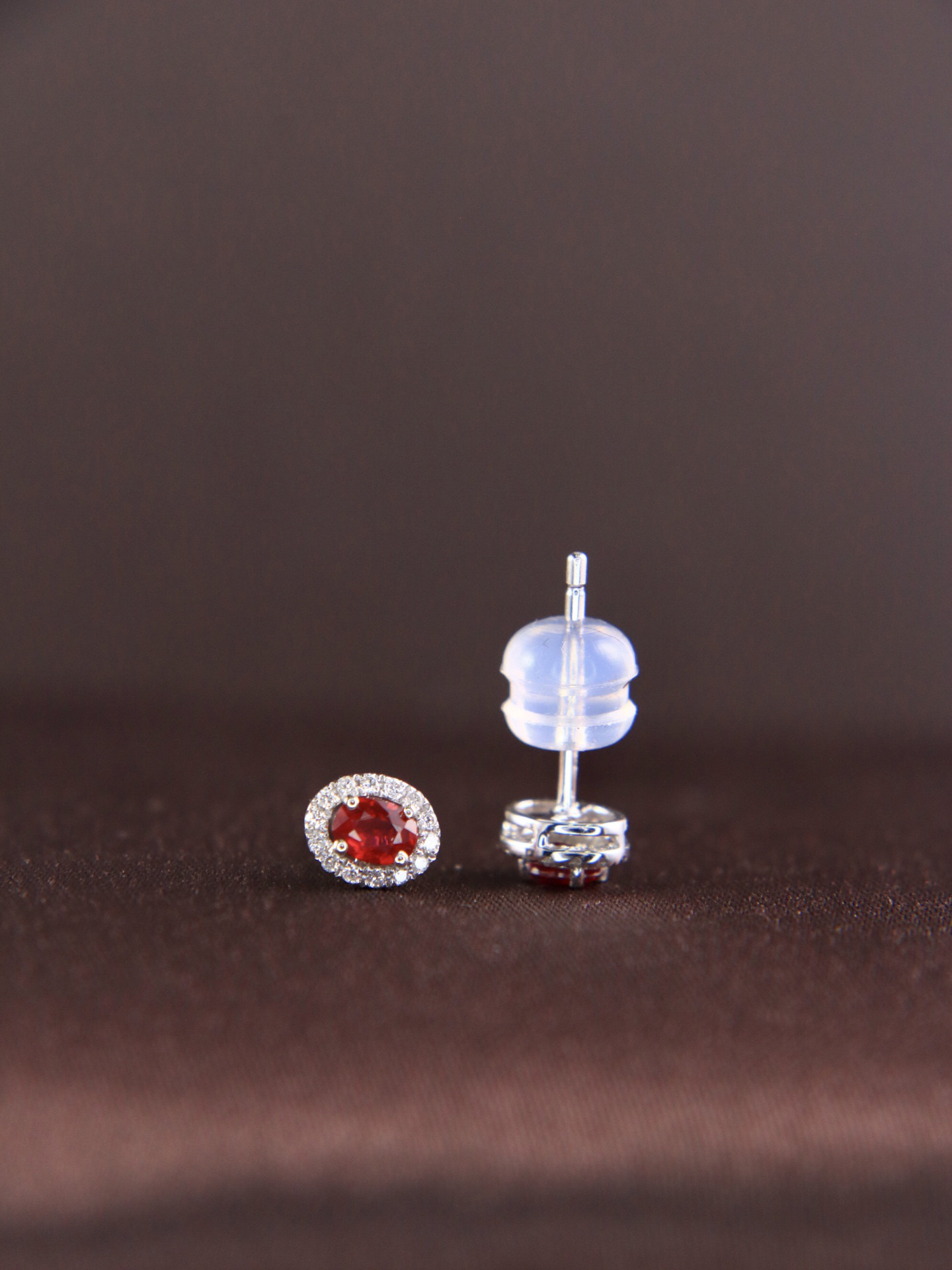 天然ダイヤモンド付きルビーピアスk18　2912