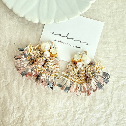 再販2 フリンジ ピンク グレー ピアス イヤリング ツイード リボン