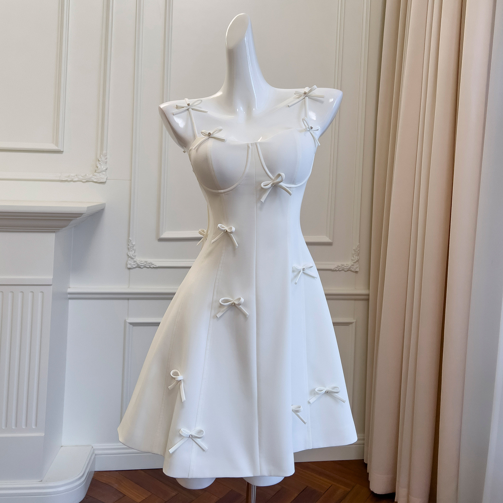 ドレス パーティードレス ウェディング ワンピース ショート リボン 白 上品 高級感 韓国風 結婚式 お呼ばれ 同窓会