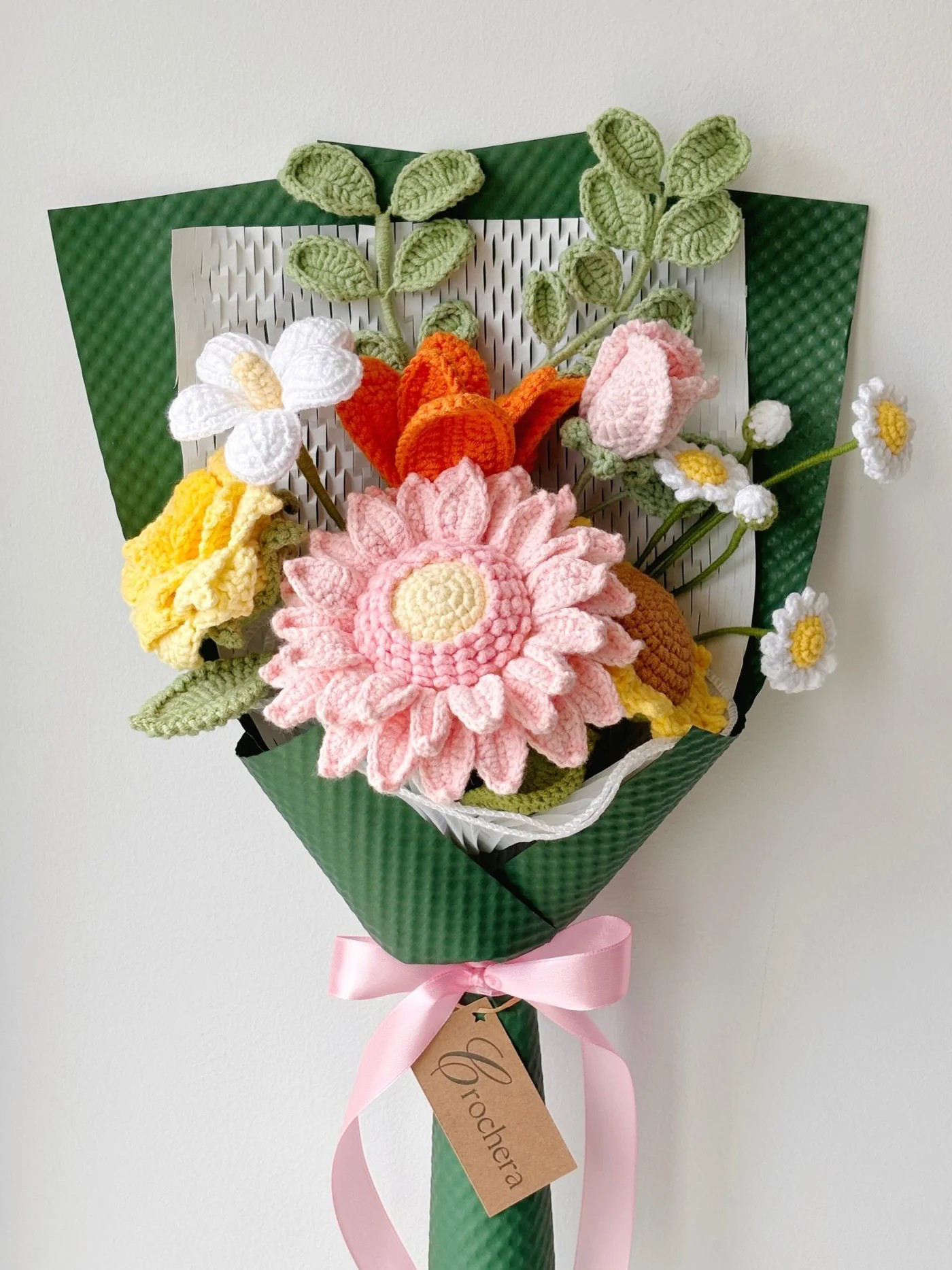 日本国内送料無料｜手編みピンクひまわり花束｜母の日・卒業・誕生日・恋人・新生活・出産祝い・お部屋飾りに