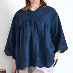 【NEW】スカラップ刺繍レースのコットンブラウス 8枚目の画像