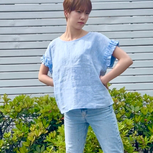 美品エントワentwaダッチカラーシャツ/タイプライターコットン水色アイスブルー アイスブルーブラウス 美品エントワentwaダッチカラーシャツ/タイプ