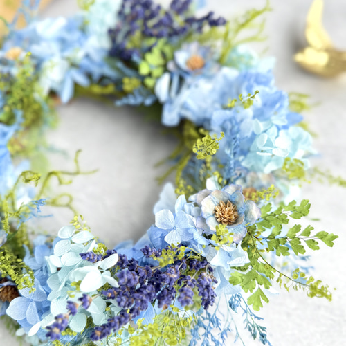 ネモフィラブルーの紫陽花とラベンダーのガーデンリース リース