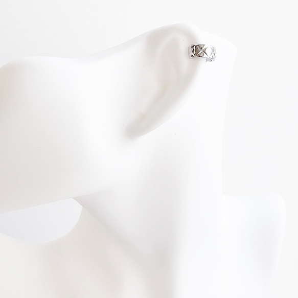 eje764 [2個] 3D絎縫線耳骨夾 第10張的照片