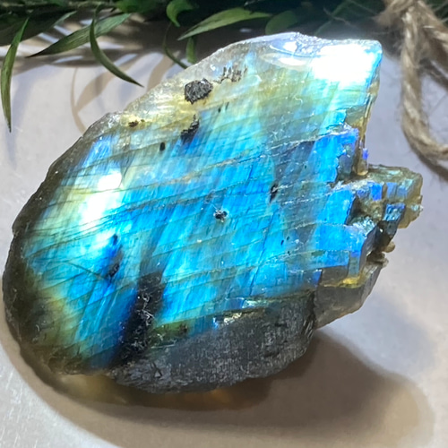 星降る夜✨ ラブラドライト レインボー 磨き ラフストーン 原石