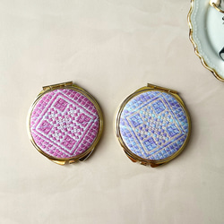 手鏡 木製 ミニサイズ こぎん刺し『てこな 蝶』生成り ラメ糸