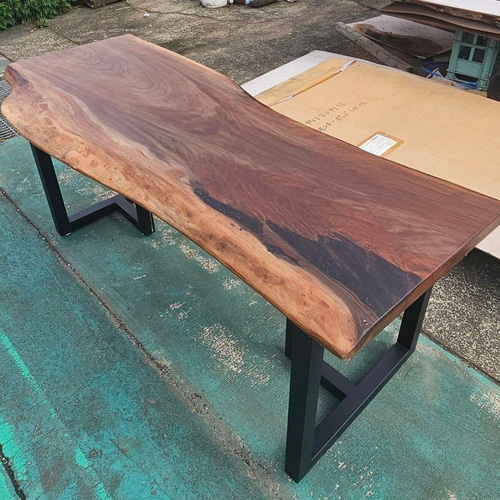 ブラックウォールナット一枚板ダイニングテーブルクラロウォールナット人気