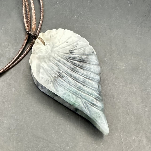 2025.4.27激安海霊糸魚川最上級ロウカン氷翡翠