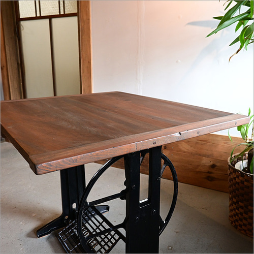 工業用足踏みミシン カフェテーブル アンティーク ダイニング