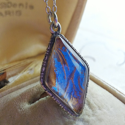 アンティーク モルフォ蝶／ダイヤ型 Silevr製ネックレス