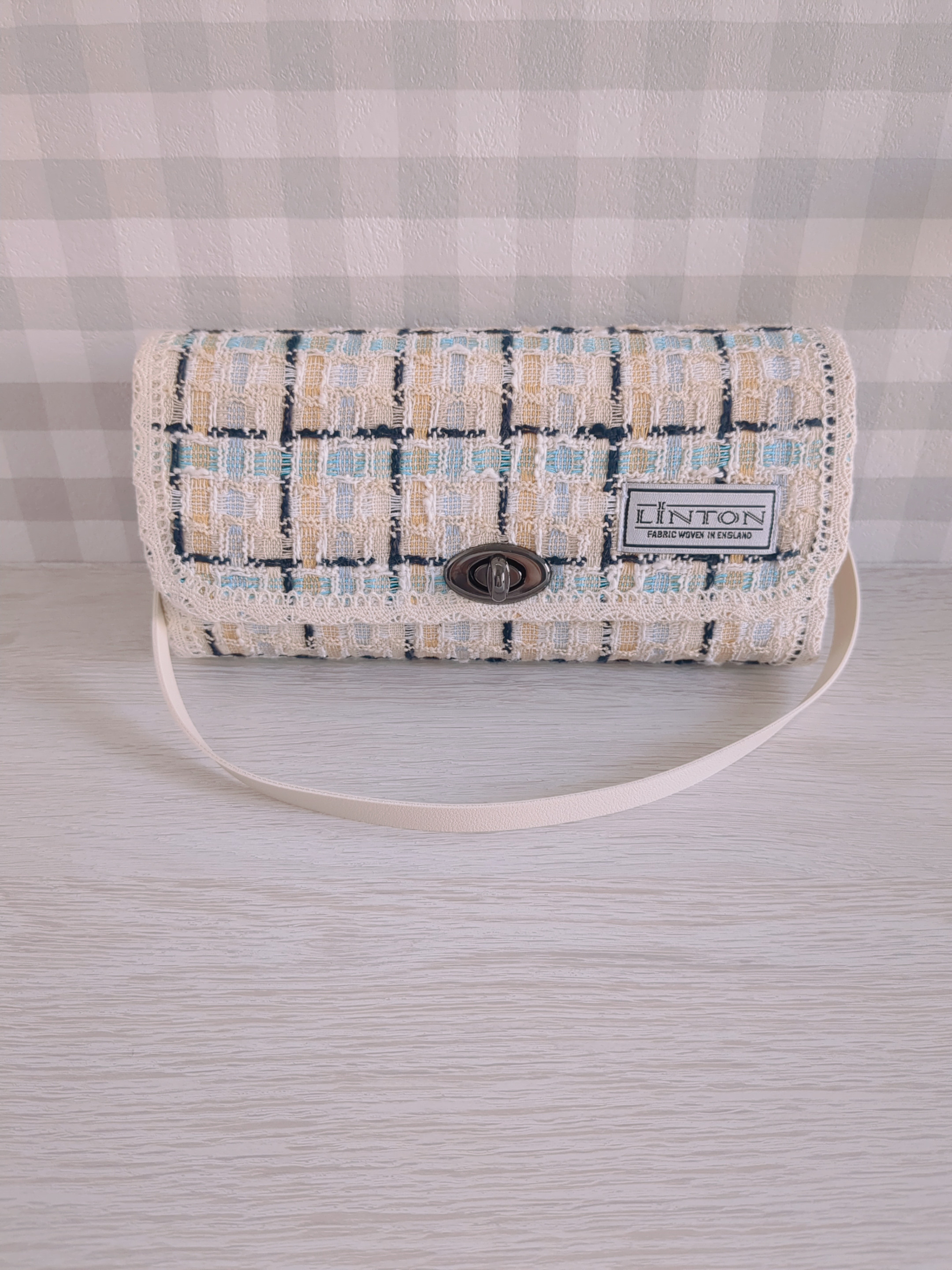 最新作♡LINTON社製ツイード長財布(チェックmix)