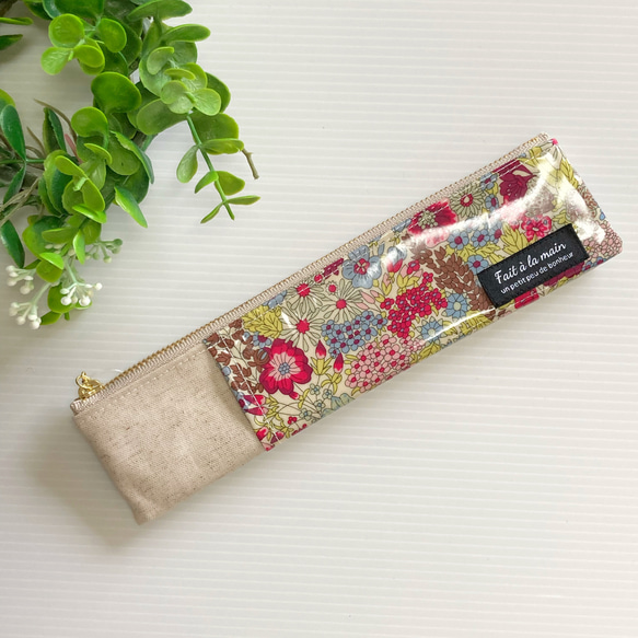 ブックバンドペンケース  A5サイズ (リバティ・マーガレットアニー) /手帳用ペンケース　ラミネート　 2枚目の画像