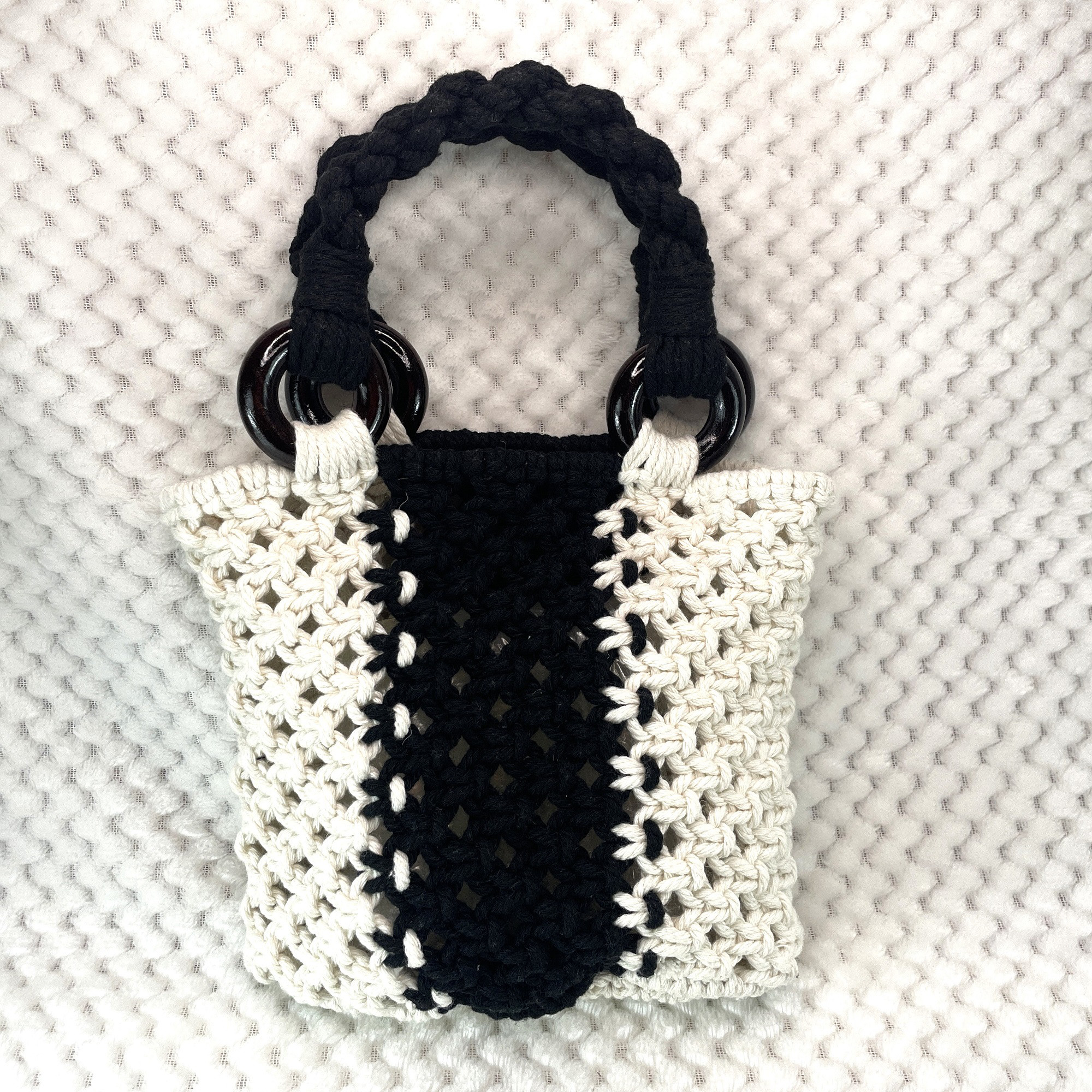 [公式]マクラメ編みNo11白黒小さなバッグ