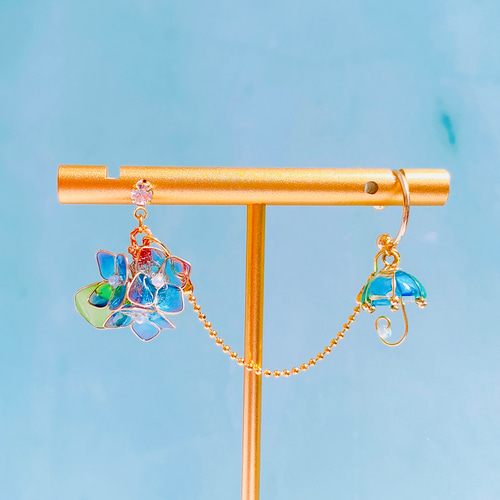 梅雨を彩る紫陽花×傘イヤーカフ チェーン連結ハンドメイドアクセサリー