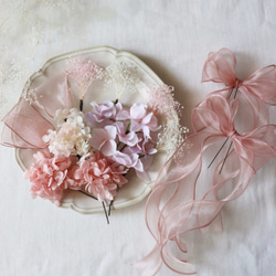 ローズピンクのオーガンジーダブルリボンとお花の髪飾り　振袖や袴、ドレスにも　　成人式ヘア飾り　卒業式ヘア飾り　結婚式 4枚目の画像