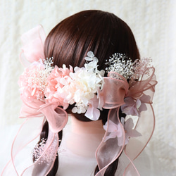 ローズピンクのオーガンジーダブルリボンとお花の髪飾り　振袖や袴、ドレスにも　　成人式ヘア飾り　卒業式ヘア飾り　結婚式 2枚目の画像