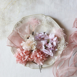 ローズピンクのオーガンジーダブルリボンとお花の髪飾り　振袖や袴、ドレスにも　　成人式ヘア飾り　卒業式ヘア飾り　結婚式 5枚目の画像