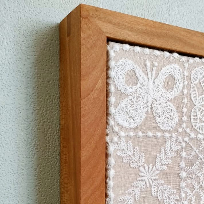 Lampoシリーズ　柄　ファブリックパネル　ミナペルホネン　フォレストタイル　ライトベージュ　プレゼント　お祝い