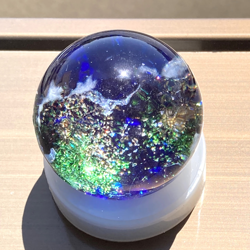 沖縄巡礼石、輝く人生へオルゴナイト ピラミッド型 金箔入り オルゴナイト アメジスト | オルゴナイト