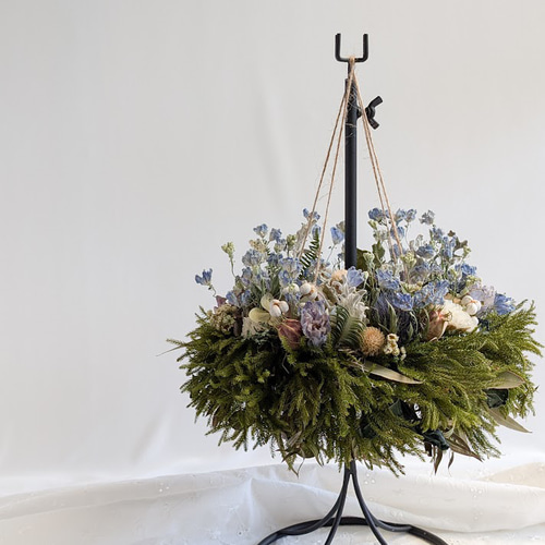 お値下げ ドライフラワーリース 青の置き型フライングリース ギフトに